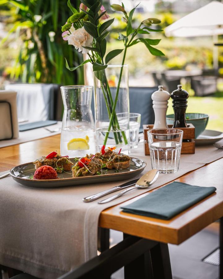 Hotel Szary Residence ミハウォビツェ エクステリア 写真