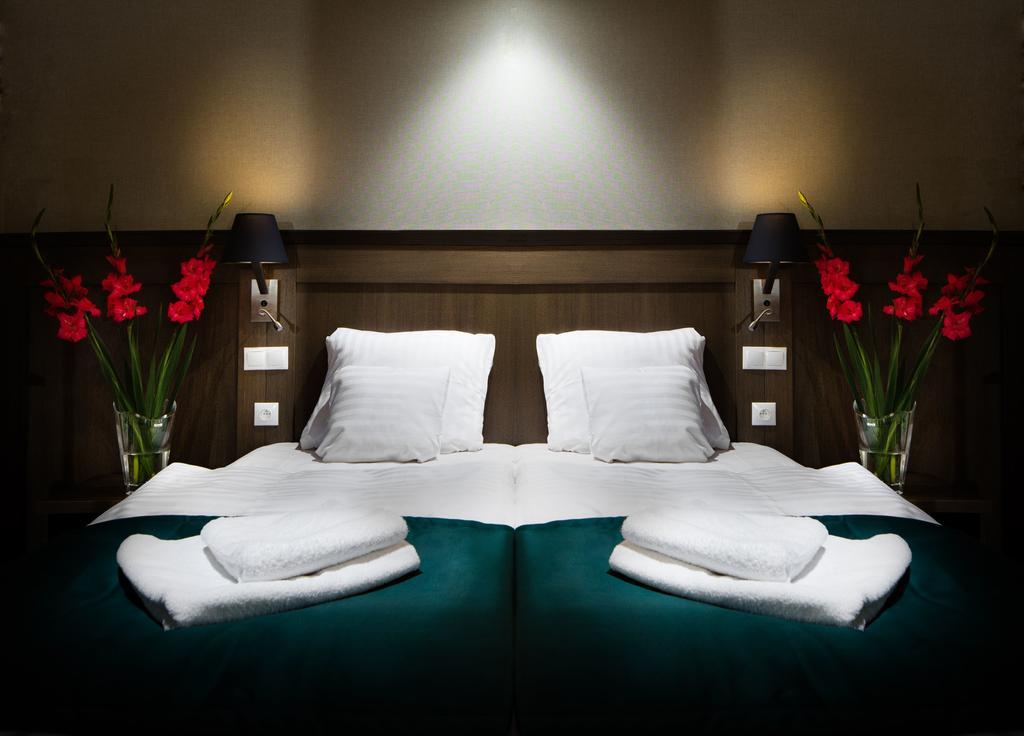 Hotel Szary Residence ミハウォビツェ エクステリア 写真