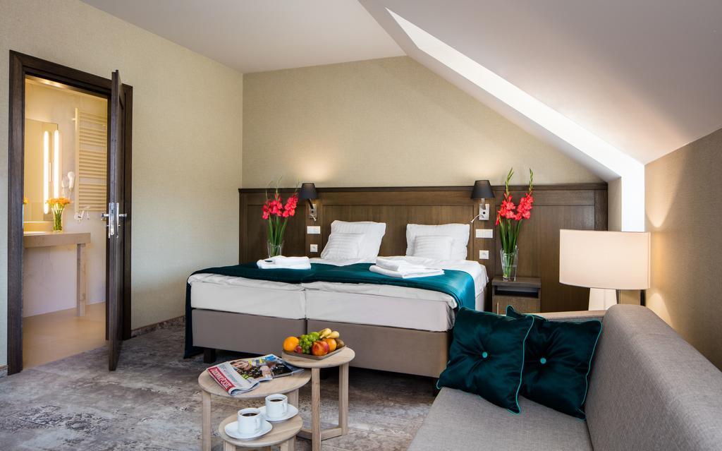 Hotel Szary Residence ミハウォビツェ エクステリア 写真